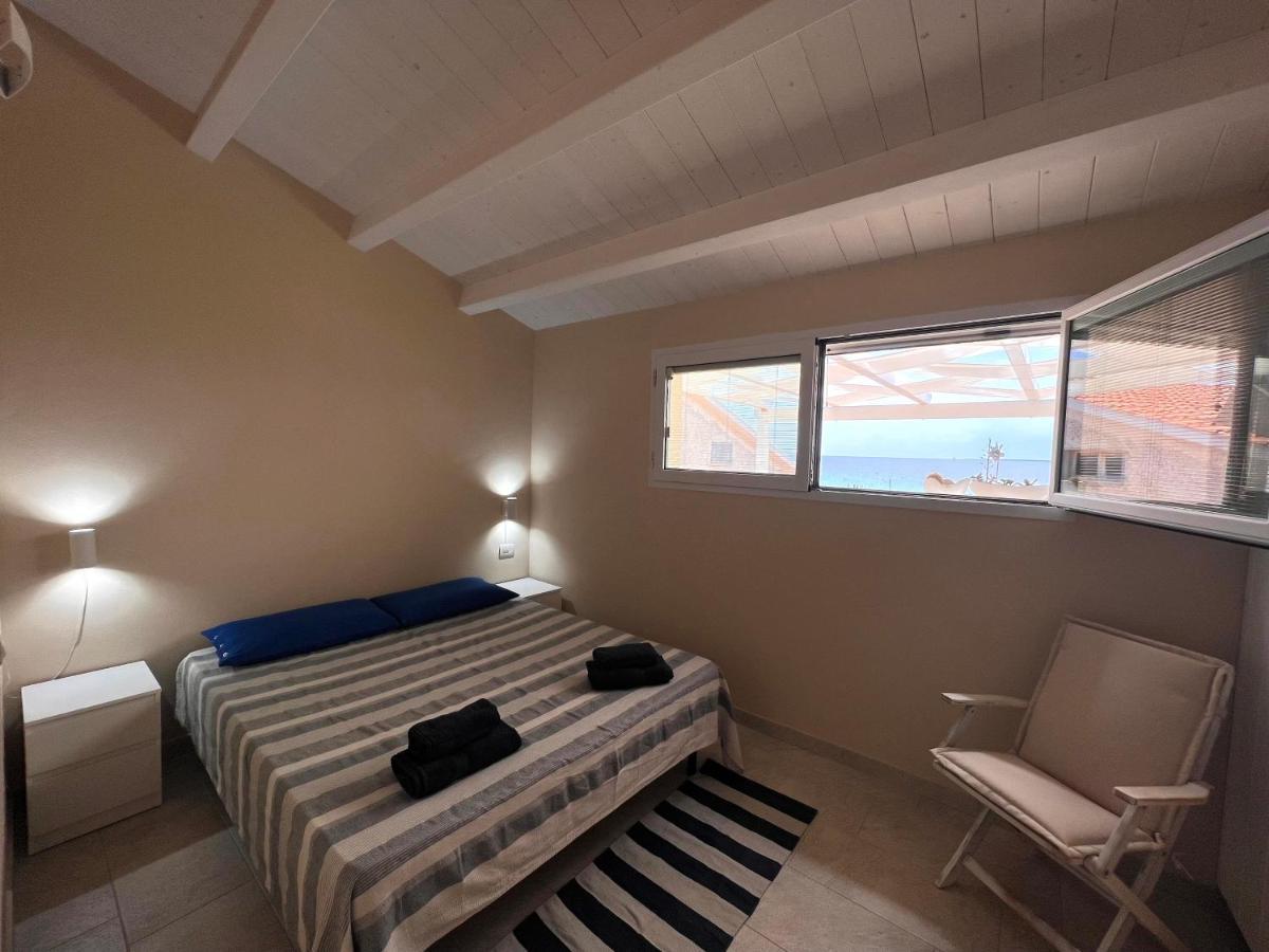 Ferienwohnung Fronte Mare S'Arena Scoada Putzu Idu Exterior foto
