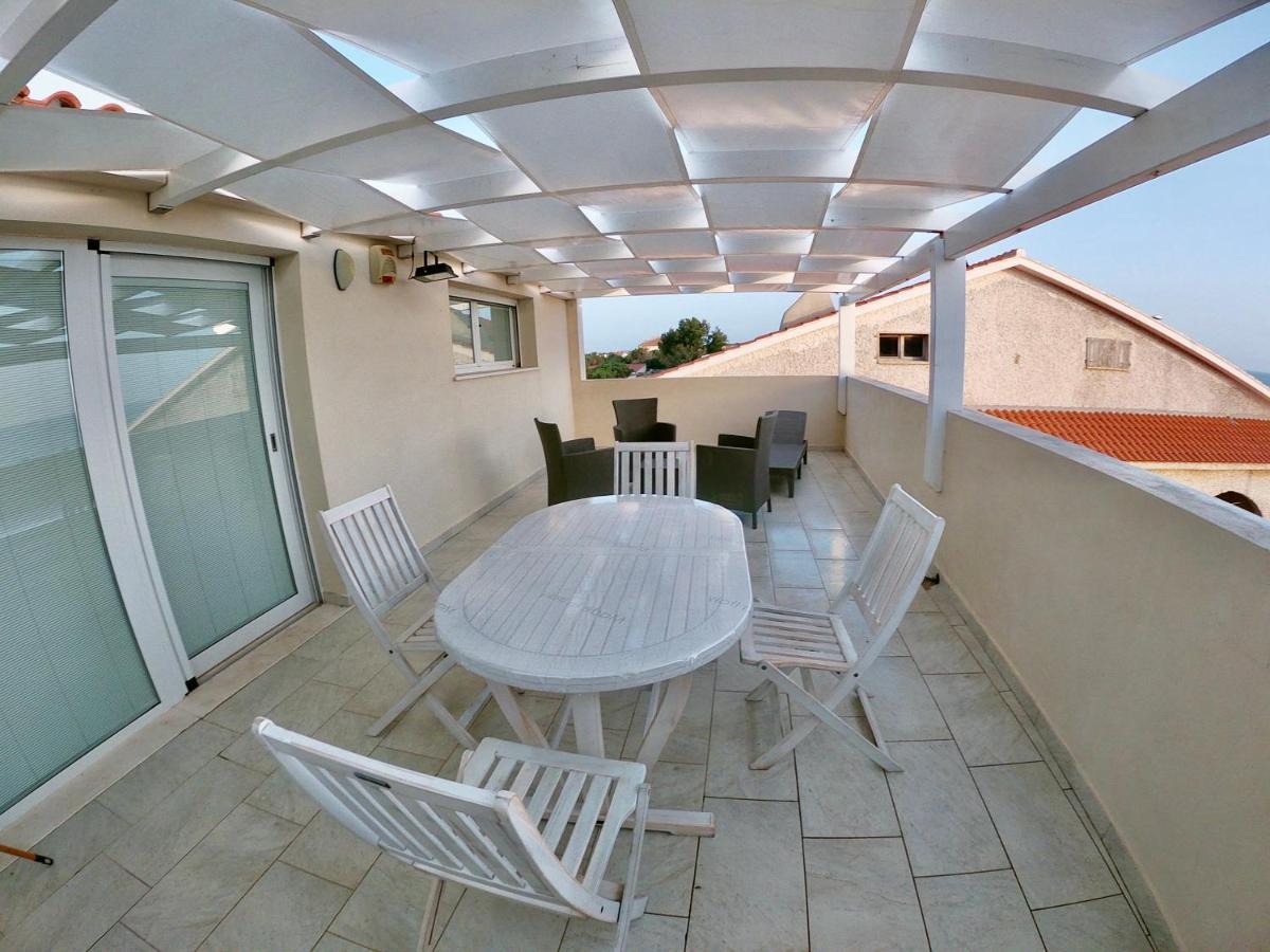 Ferienwohnung Fronte Mare S'Arena Scoada Putzu Idu Exterior foto